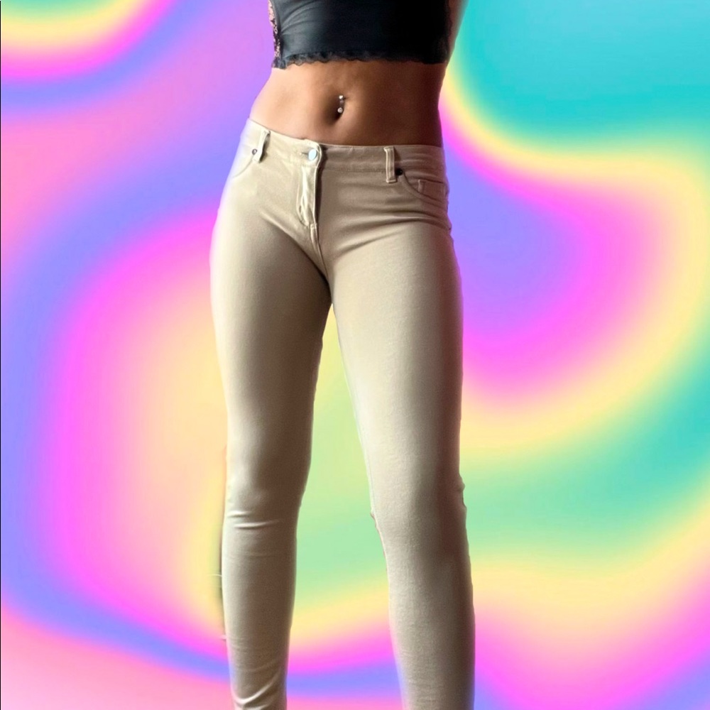 2010’s khaki Jeggings 📀
